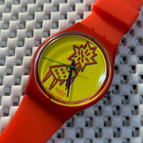 Swatch Watch - GR115 - DOTCHAIR